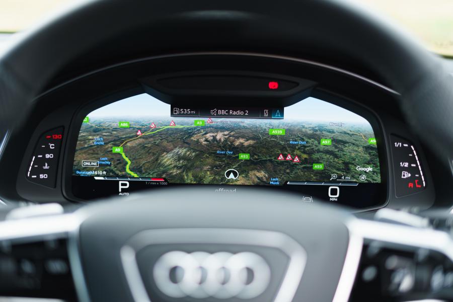 Панель приборов Audi S6 Avant TDI (C8) 2019 года  (UK) (фото 11 из 42)